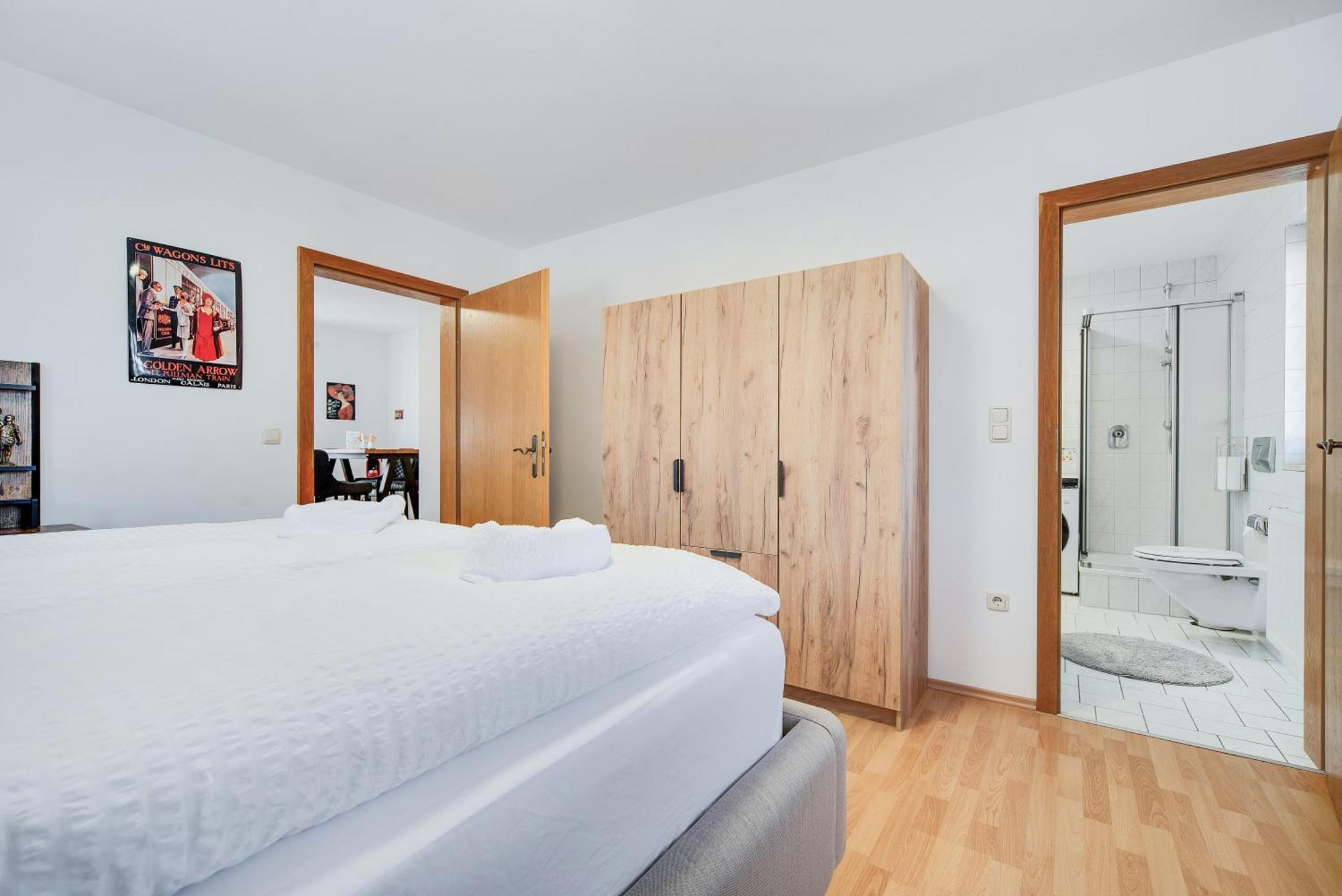 Fewo-Lavees Moderne Zentrale Fewo Nahe Omv Wacker Kliniken Burg -Eigener Eingang-Schluesselloser Check In 부르크하우젠 외부 사진