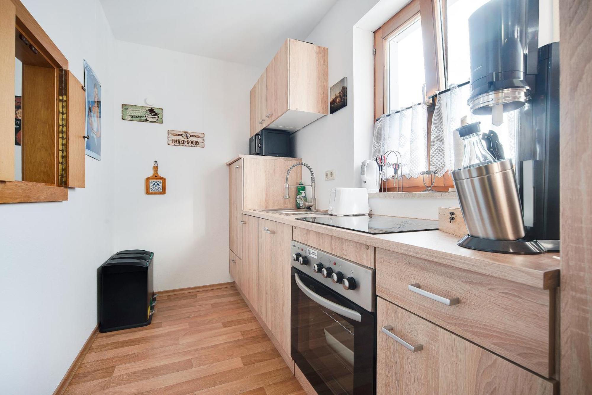 Fewo-Lavees Moderne Zentrale Fewo Nahe Omv Wacker Kliniken Burg -Eigener Eingang-Schluesselloser Check In 부르크하우젠 외부 사진