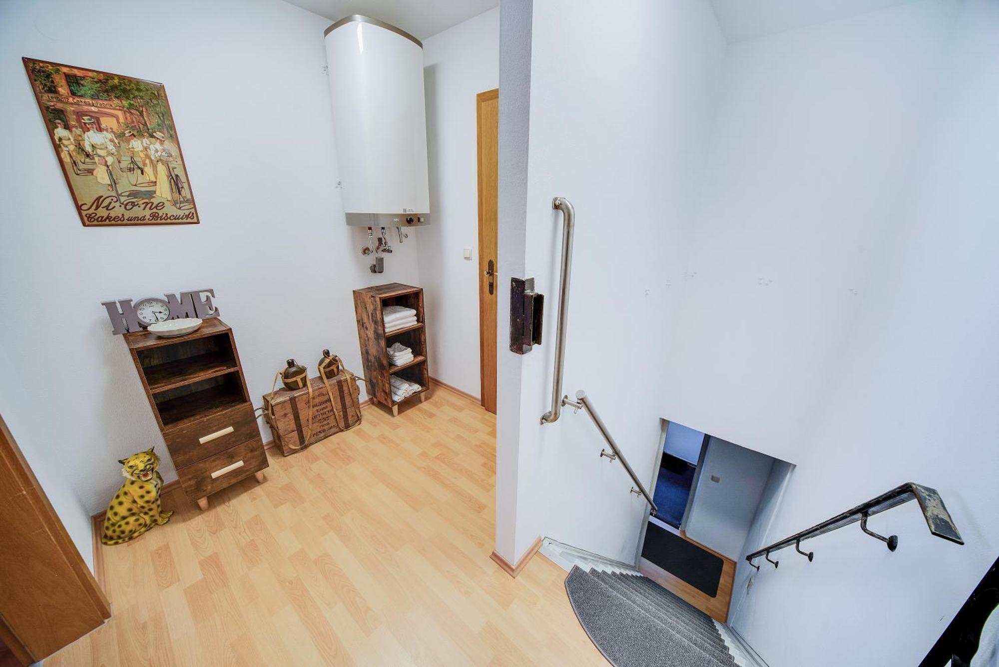 Fewo-Lavees Moderne Zentrale Fewo Nahe Omv Wacker Kliniken Burg -Eigener Eingang-Schluesselloser Check In 부르크하우젠 외부 사진
